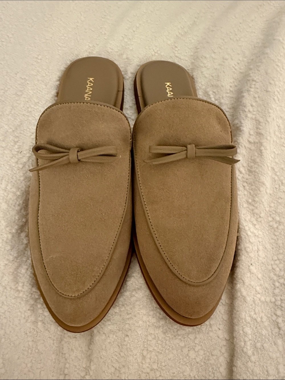 Kaanas Suede Bow Backless Loafers in Tan